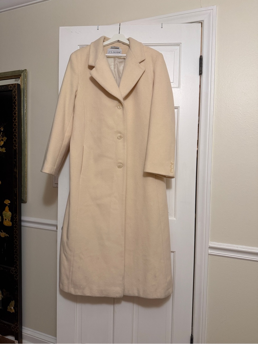 Vintage Cream Single-Breasted Wool Coat